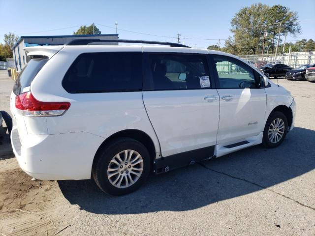 Photo 3 from auction – 2014 TOYOTA SIENNA XLE with VIN 5TDYK3DC3ES448790