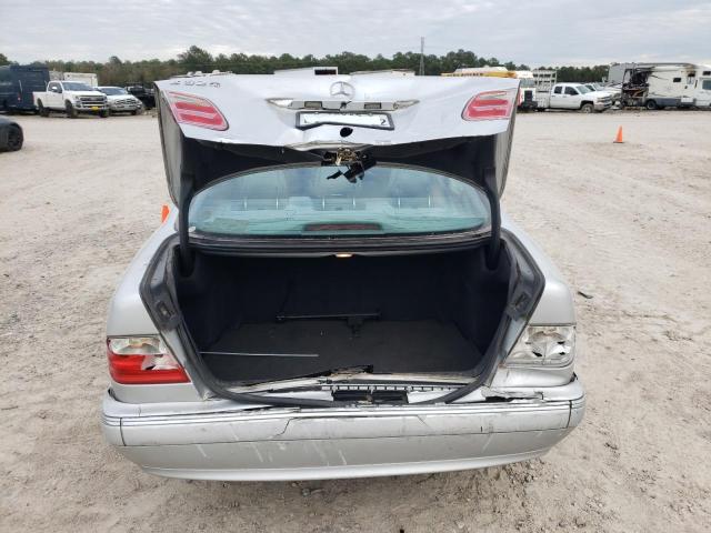 صورة رقم 6 من المزاد - 2000 MERCEDES-BENZ E 320 مع VIN WDBJF65J8YB054071