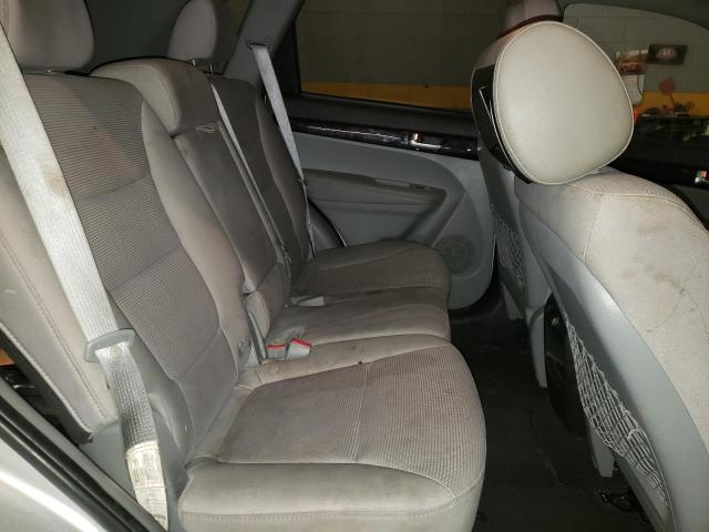 Photo 11 from auction – 2014 KIA SORENTO LX with VIN 5XYKT3A67EG482178