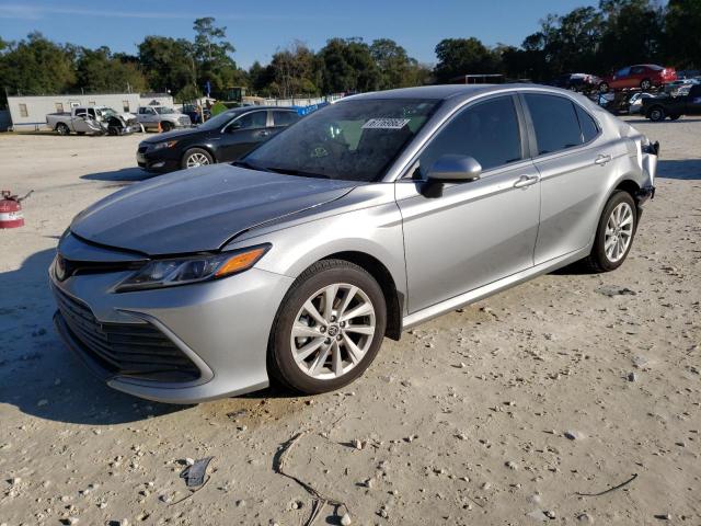 Photo 1 from auction – 2022 TOYOTA CAMRY LE with VIN 4T1C11AK0NU652032