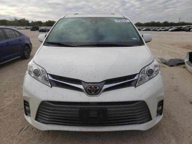Photo 5 from auction – 2018 TOYOTA SIENNA XLE with VIN 5TDYZ3DC5JS938217