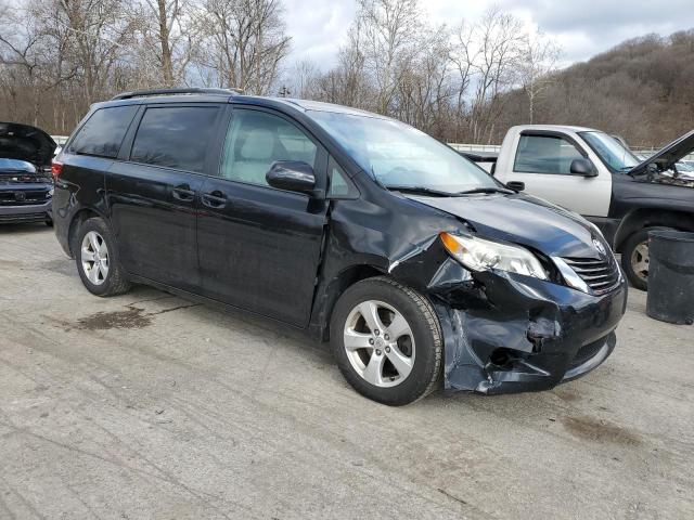 Photo 4 from auction – 2015 TOYOTA SIENNA LE with VIN 5TDKK3DC5FS587472