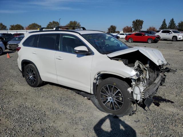 Zdjęcie 4 z aukcji – 2017 TOYOTA HIGHLANDER z VIN 5TDJZRFH1HS367364