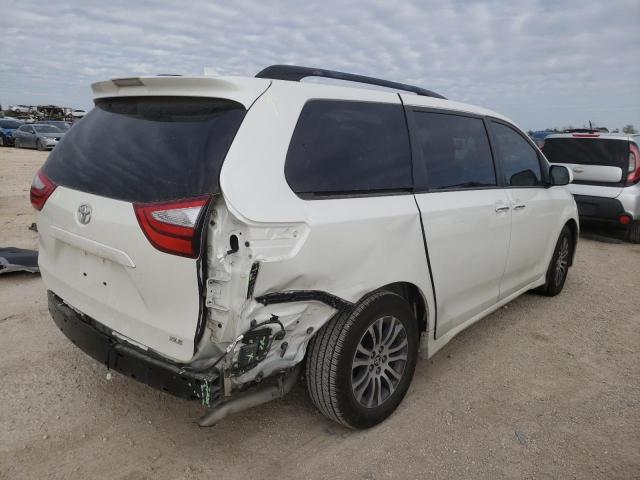 Photo 3 from auction – 2018 TOYOTA SIENNA XLE with VIN 5TDYZ3DC5JS938217