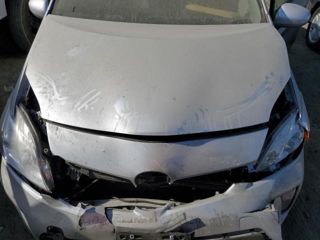 Photo 11 from auction – 2013 TOYOTA PRIUS with VIN JTDKN3DU3D5562881