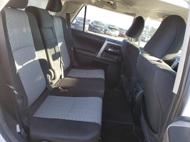 Photo 11 from auction – 2016 TOYOTA 4RUNNER SR with VIN JTEZU5JR2G5144440