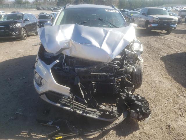 Photo 5 from auction – 2017 FORD ESCAPE SE with VIN 1FMCU9GD2HUE37772