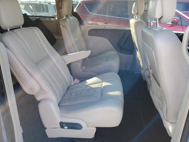 Photo 11 from auction – 2013 CHRYSLER TOWN & COU with VIN 2C4RC1CG2DR589464