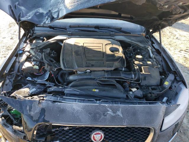 Photo 11 from auction – 2018 JAGUAR XF PREMIUM with VIN SAJBJ4FX5JCY62228