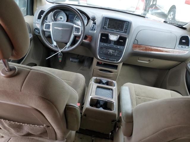 Photo 8 from auction – 2011 CHRYSLER TOWN & COU with VIN 2A4RR5DG5BR770828