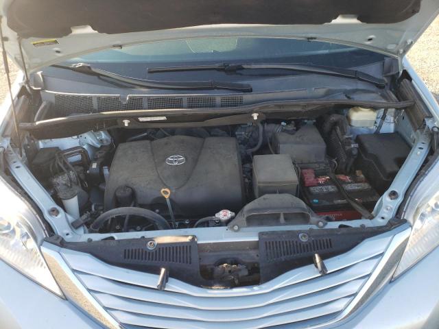 Photo 12 from auction – 2017 TOYOTA SIENNA LE with VIN 5TDKZ3DC2HS776692