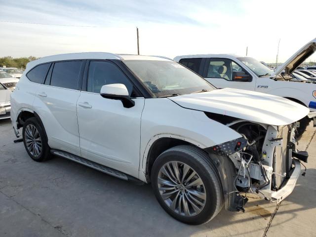 Фото 4 с аукциона – 2021 TOYOTA HIGHLANDER с VIN 5TDFZRAH8MS073550