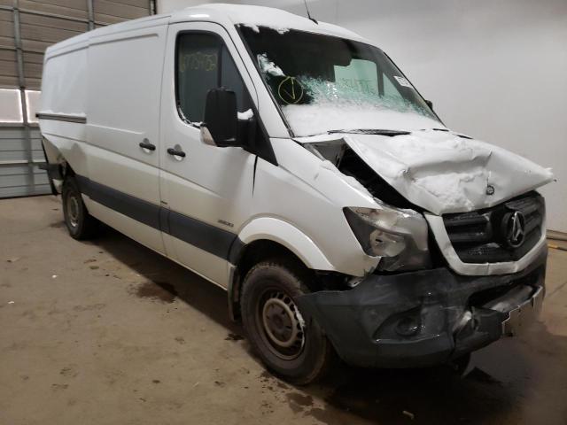 Photo 4 from auction – 2014 MERCEDES-BENZ SPRINTER 2 with VIN WD3PE7CC8E5834083