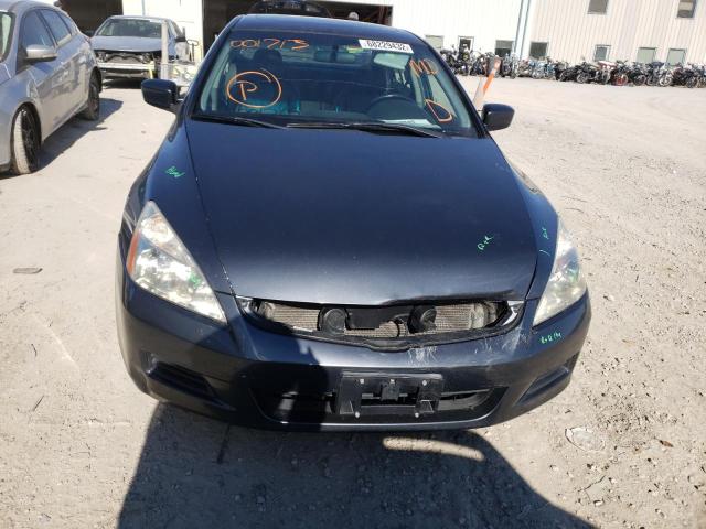 Photo 5 from auction – 2007 HONDA ACCORD EX with VIN JHMCM56837C001713