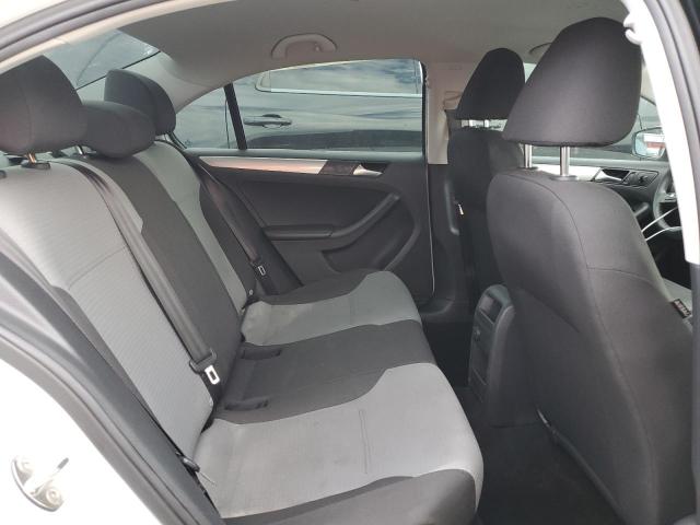 Photo 10 from auction – 2017 VOLKSWAGEN JETTA S with VIN 3VW2B7AJ4HM318552