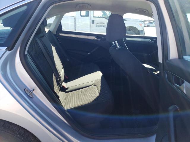Photo 10 from auction – 2016 VOLKSWAGEN PASSAT S with VIN 1VWAS7A35GC011467