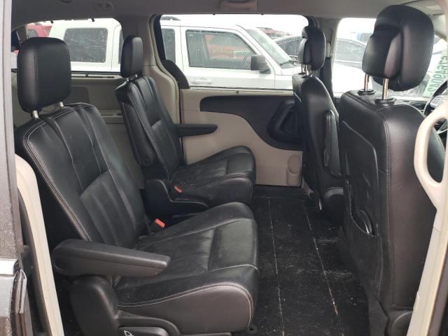 Photo 11 from auction – 2015 CHRYSLER TOWN & COU with VIN 2C4RC1CG0FR554814