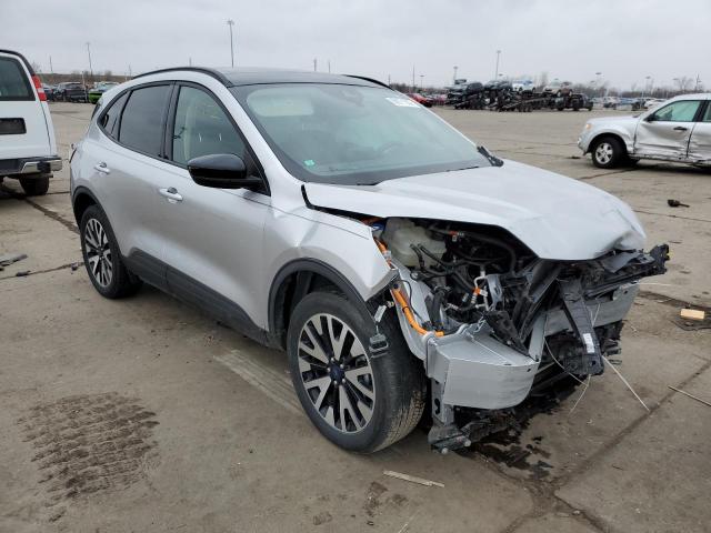 Photo 4 from auction – 2020 FORD ESCAPE SE with VIN 1FMCU9BZ8LUA84918
