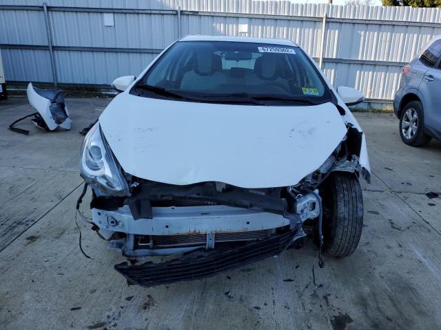 Photo 5 from auction – 2016 TOYOTA PRIUS C with VIN JTDKDTB34G1133841