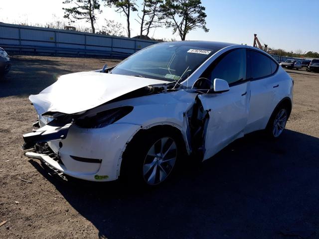 TESLA MODEL Y 2022 with VIN 7SAYGDEEXNF400752 - Photo from auction