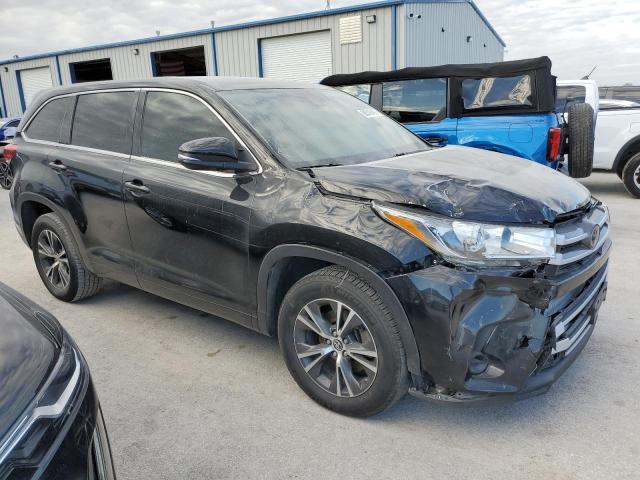 Photo 4 from auction – 2017 TOYOTA HIGHLANDER with VIN 5TDZARFH8HS027395