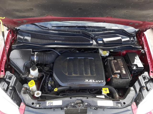 Photo 12 from auction – 2016 CHRYSLER TOWN & COU with VIN 2C4RC1BG4GR121225