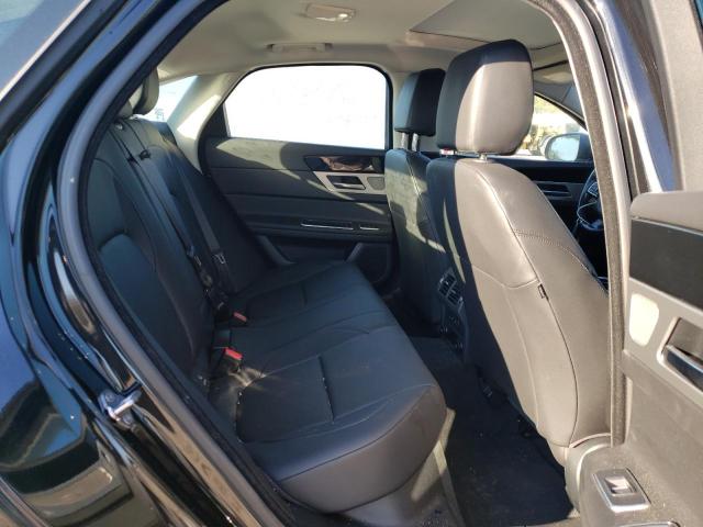 Photo 10 from auction – 2018 JAGUAR XF PREMIUM with VIN SAJBJ4FX5JCY62228