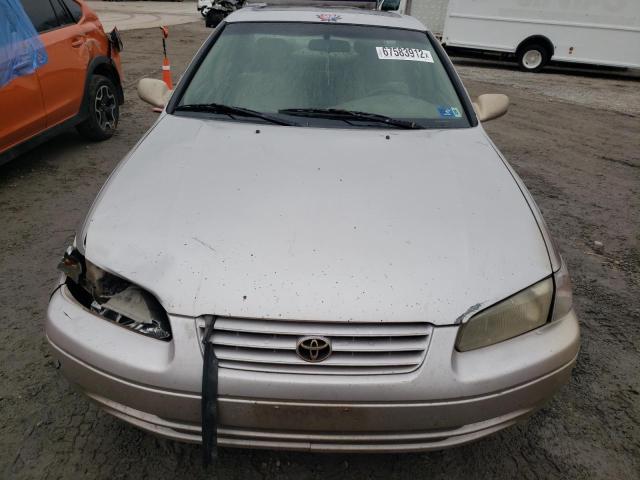 Photo 5 from auction – 1997 TOYOTA CAMRY with VIN 4T1BF22K9VU027159
