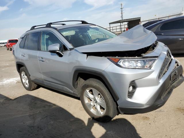 Photo 4 from auction – 2020 TOYOTA RAV4 XLE with VIN 2T3W1RFV2LW065723