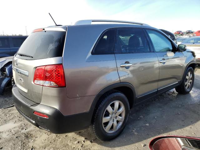Photo 3 from auction – 2013 KIA SORENTO LX with VIN 5XYKT3A67DG382712