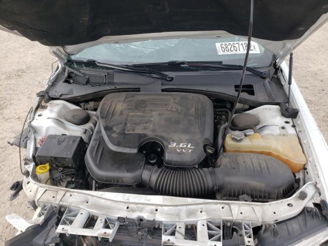 Photo 11 from auction – 2016 CHRYSLER 300C with VIN 2C3CCAEG6GH212248
