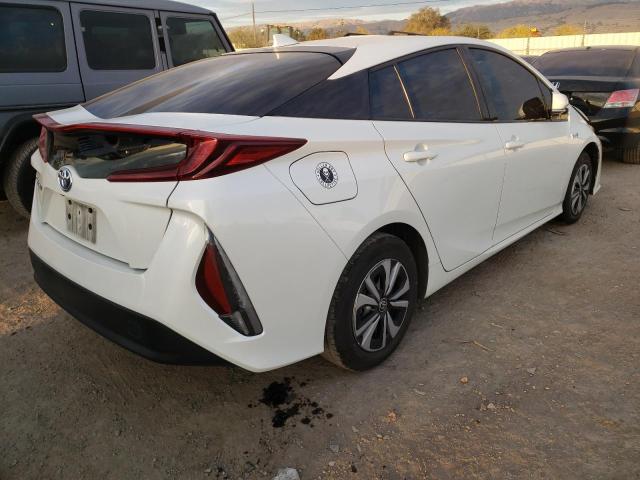 Photo 3 from auction – 2017 TOYOTA PRIUS PRIM with VIN JTDKARFPXH3054334