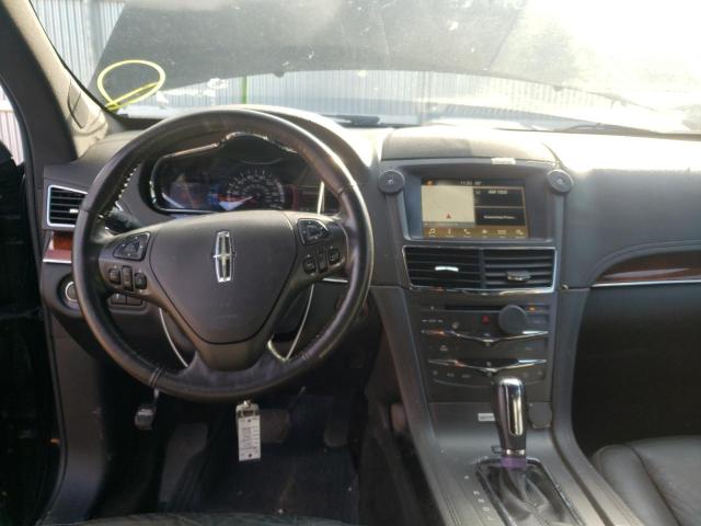 Photo 8 from auction – 2017 LINCOLN MKT with VIN 2LMHJ5NK5HBL00411