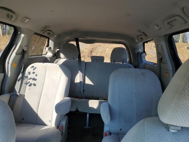Photo 10 from auction – 2011 TOYOTA SIENNA with VIN 5TDJK3DC3BS001941