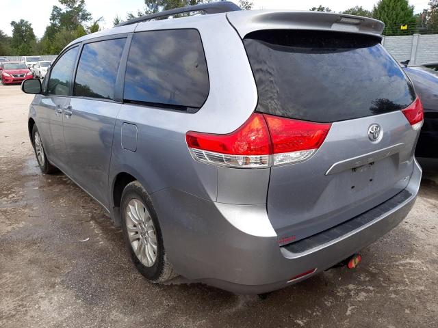 Photo 2 from auction – 2012 TOYOTA SIENNA XLE with VIN 5TDYK3DC6CS210090