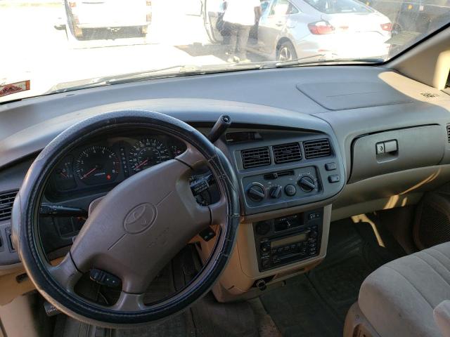 Photo 8 from auction – 2000 TOYOTA SIENNA LE with VIN 4T3ZF13C1YU218344