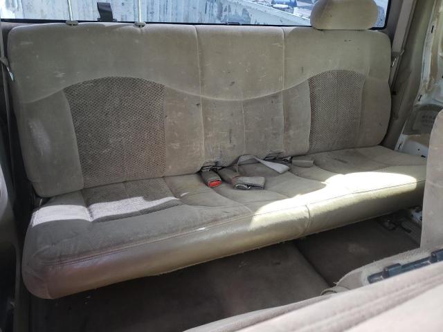 Photo 10 from auction – 2002 CHEVROLET SILVERADO with VIN 2GCEC19V421192189