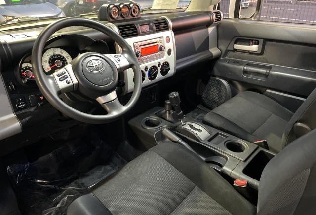 Photo 9 from auction – 2013 TOYOTA FJ CRUISER with VIN JTEBU4BF0DK154557