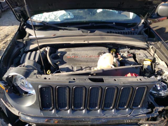 Photo 12 from auction – 2018 JEEP RENEGADE S with VIN ZACCJBAB1JPH37449