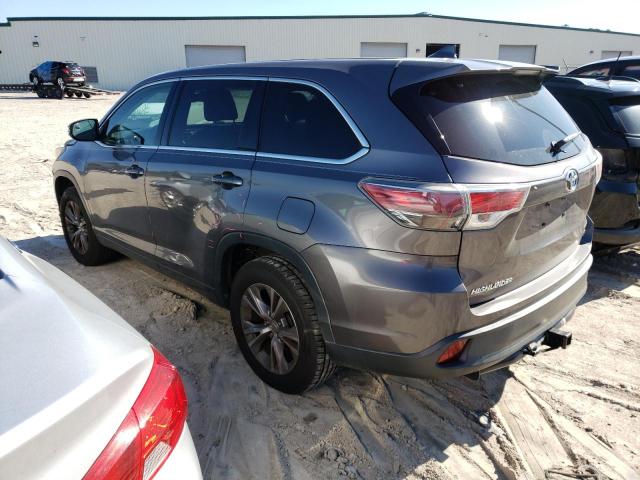Photo 2 from auction – 2015 TOYOTA HIGHLANDER with VIN 5TDZKRFH9FS093402