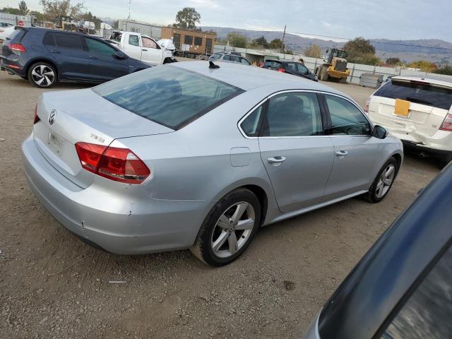Photo 3 from auction – 2015 VOLKSWAGEN PASSAT SE with VIN 1VWBT7A31FC004158