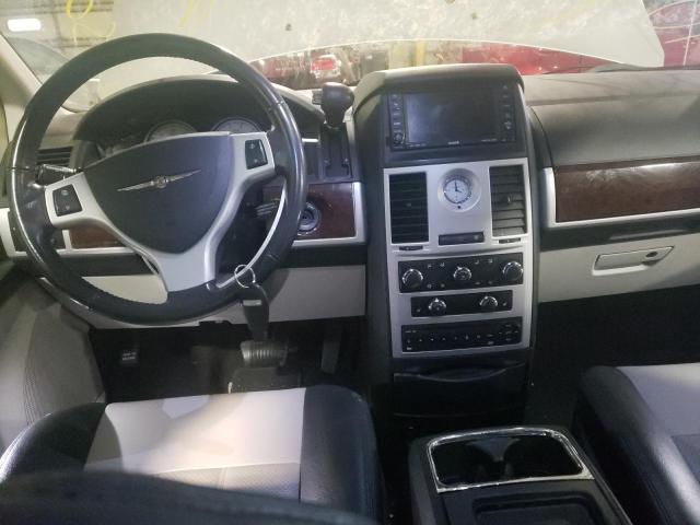 Photo 8 from auction – 2010 CHRYSLER TOWN & COU with VIN 2A4RR8DX5AR361258