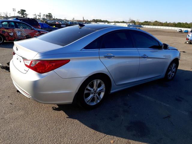 Photo 3 from auction – 2012 HYUNDAI SONATA SE with VIN 5NPEC4AC9CH386342
