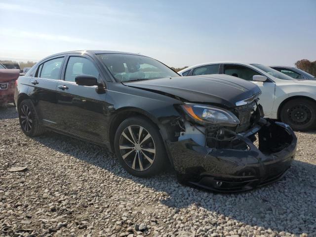 Photo 4 from auction – 2014 CHRYSLER 200 LIMITE with VIN 1C3CCBCG5EN185525