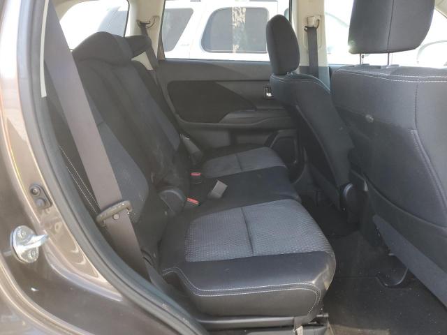 Photo 11 from auction – 2018 MITSUBISHI OUTLANDER with VIN JA4AD2A36JZ001125