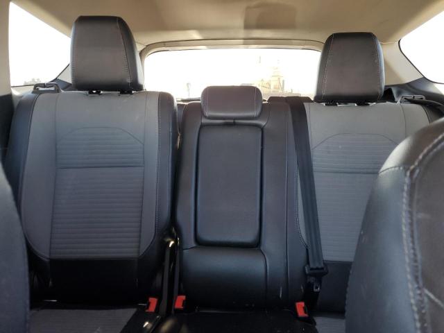 Photo 10 from auction – 2017 FORD ESCAPE SE with VIN 1FMCU0GD8HUC95844