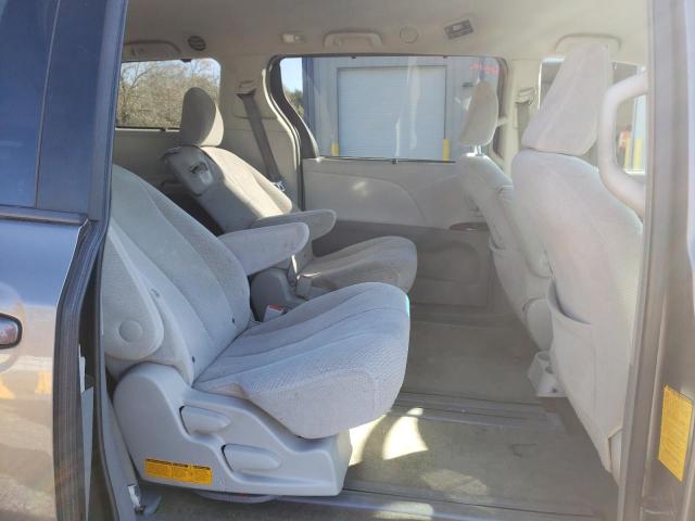 Photo 11 from auction – 2013 TOYOTA SIENNA LE with VIN 5TDKK3DC9DS336175