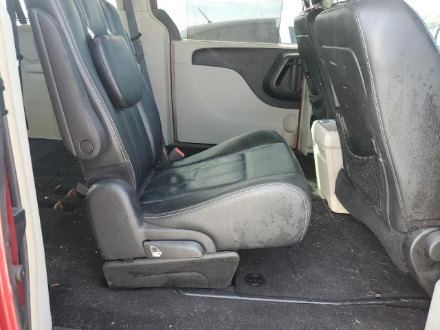 Photo 11 from auction – 2016 CHRYSLER TOWN & COU with VIN 2C4RC1BG4GR121225