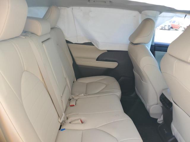 Photo 11 from auction – 2022 TOYOTA HIGHLANDER with VIN 5TDGZRAH6NS548814