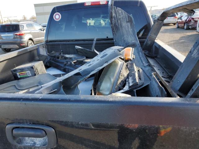 Photo 12 from auction – 2005 CHEVROLET SILVERADO with VIN 2GCEK13TX51164508